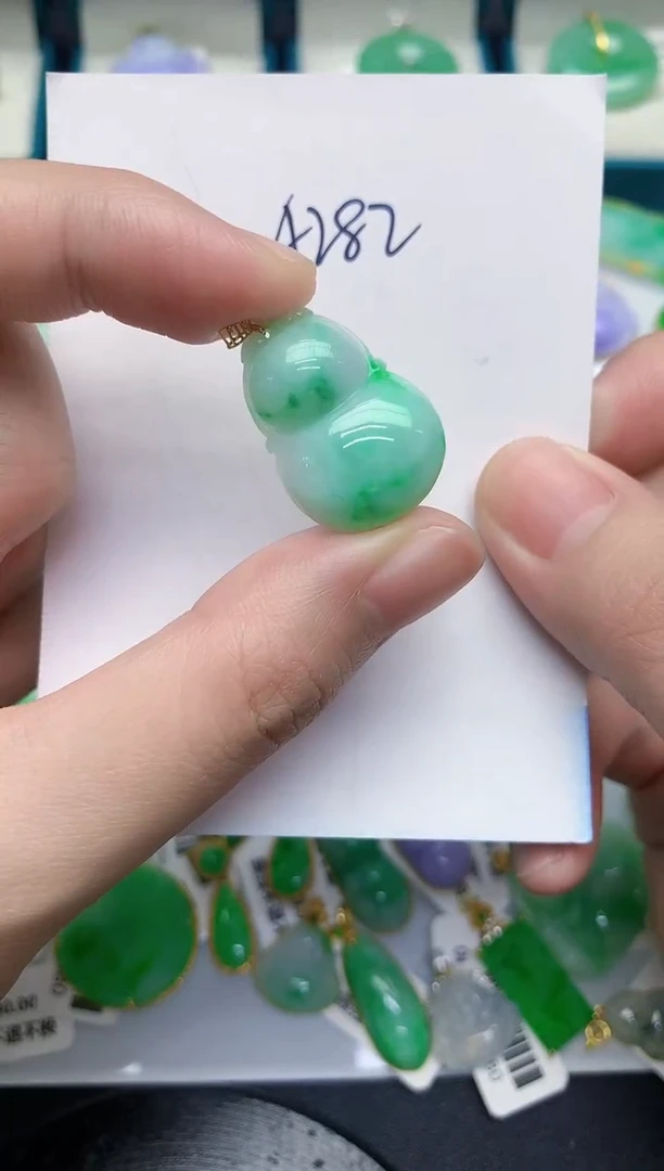 【闪购商品】翡翠颈饰18K金镶嵌000000000