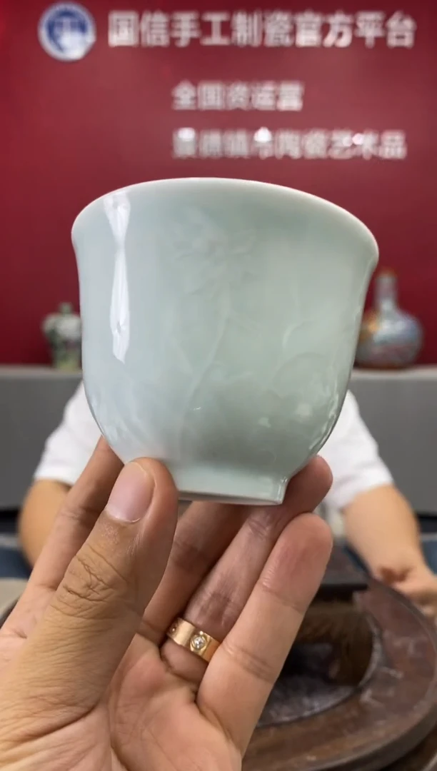 摆件b842景德镇瓷器一件