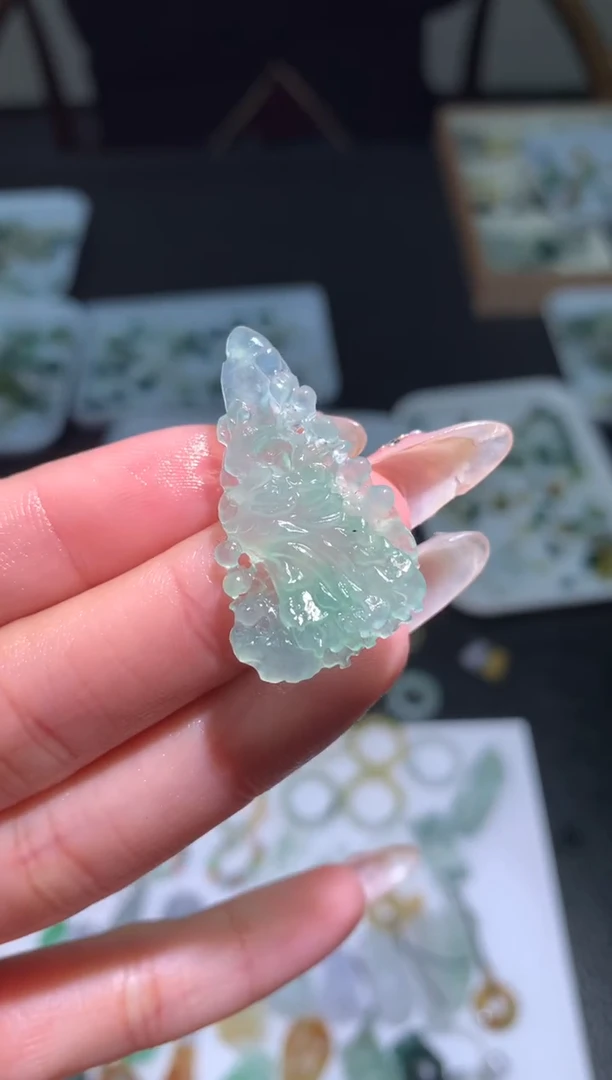 【闪购商品】定制翡翠未镶嵌毛货