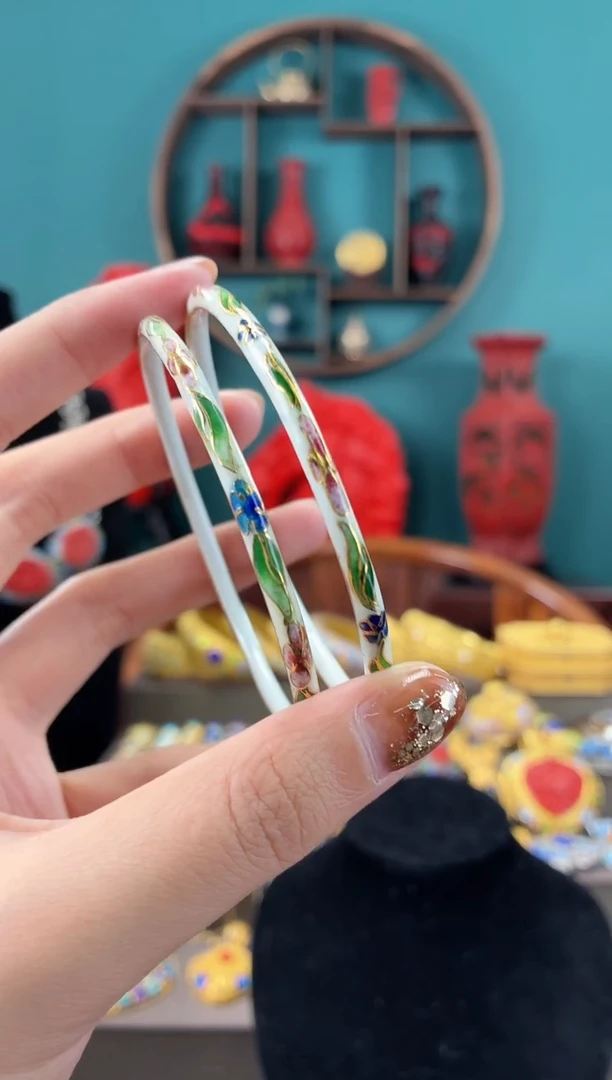 非遗手工景泰蓝镯子叮当一对白色