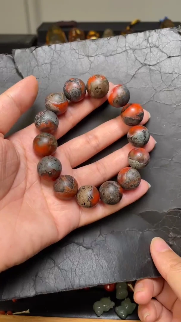 未镶嵌56南红玛瑙手串