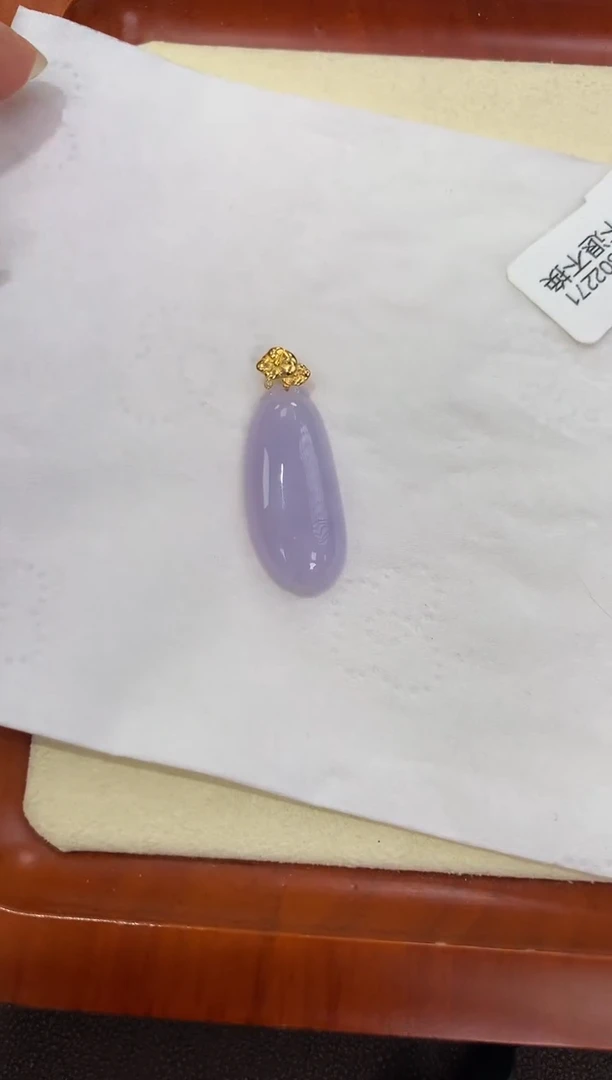 翡翠18K金镶嵌颈饰天然缅甸a货翡翠