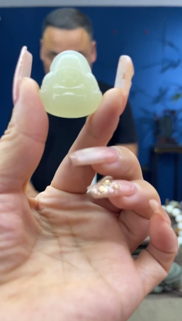 和田玉未镶嵌颈饰1