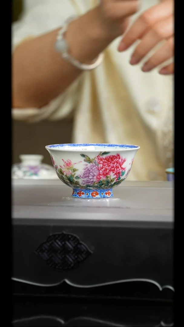 溢珍堂丨菊花青花翠边主人杯景德镇陶瓷