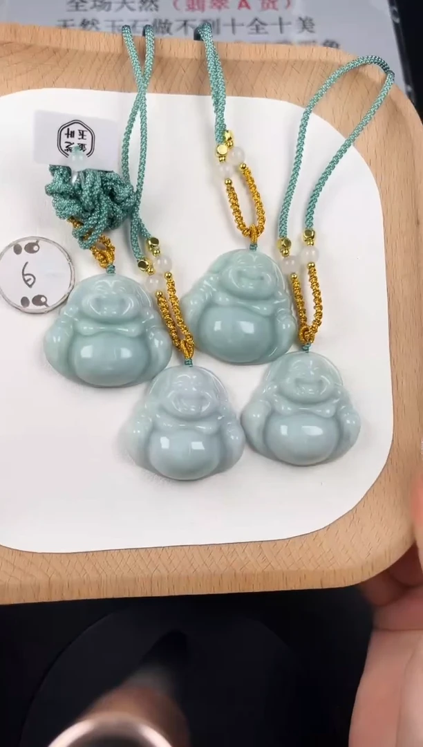 颈饰未镶嵌翡翠LA081油果绿中佛+送同款绳子+多样性发其一