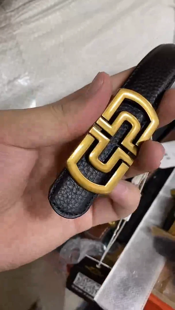 2025新款女士I经典时尚百搭轻奢皮带