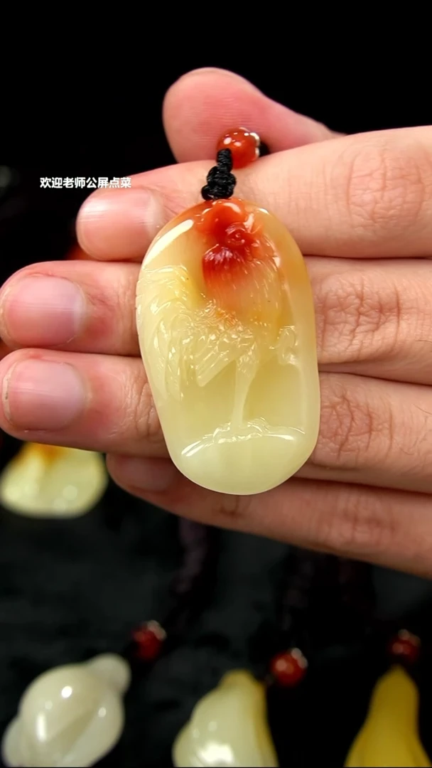 寿山石芙蓉公鸡挂坠