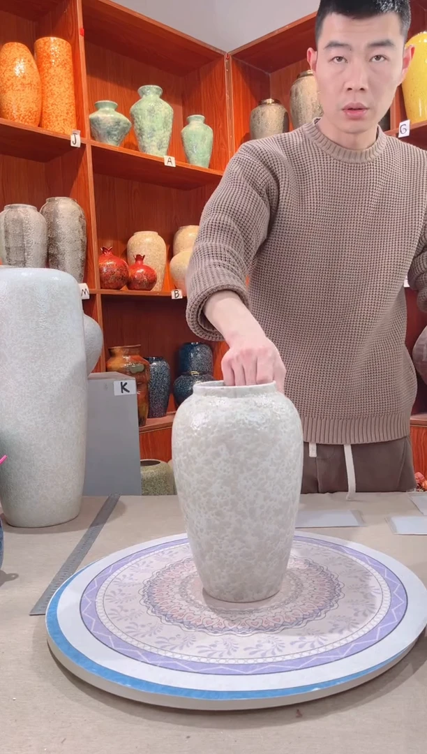 【闪购商品】瓶精品陶瓷花瓶 无花 茶白 中号