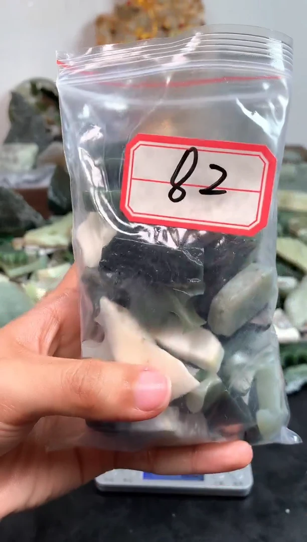 未镶嵌和田玉摆件82