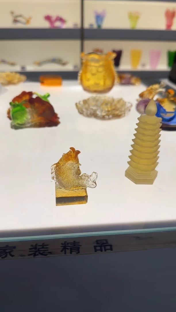 手工艺品琉璃独占鳌头
