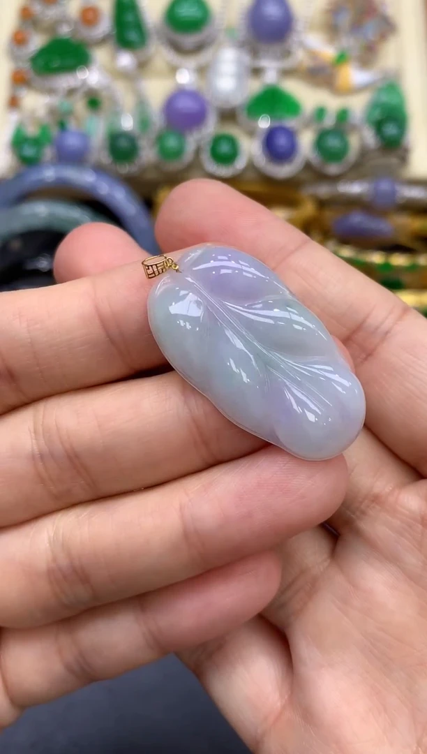 颈饰18K金镶嵌翡翠60-中国好珍宝