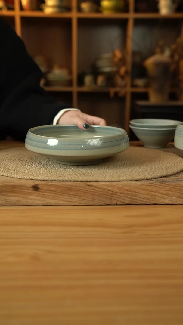 青云系列的8英寸收口盘1个