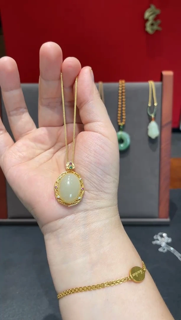 和田玉银S925镀金镶嵌颈饰吊坠