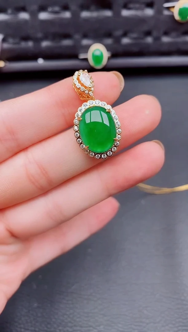 【闪购商品】翡翠颈饰银S925镶嵌天然a货翡翠708