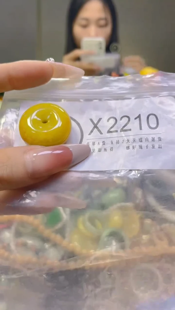 翡翠未镶嵌颈饰/X/翡翠A货，一件也是批发价