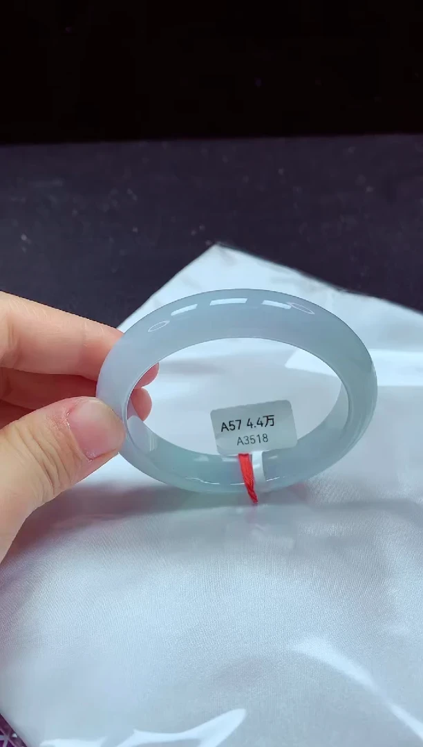 【闪购商品】翡翠手镯未镶嵌镯子57+