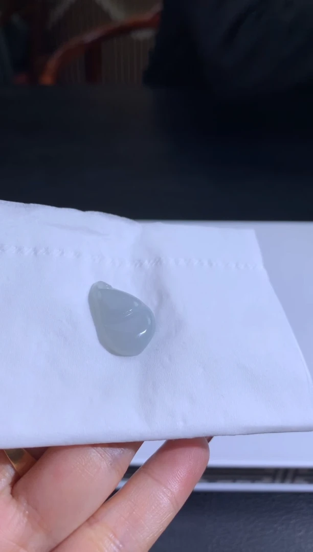 未镶嵌定制翡翠罗**茉翡翠