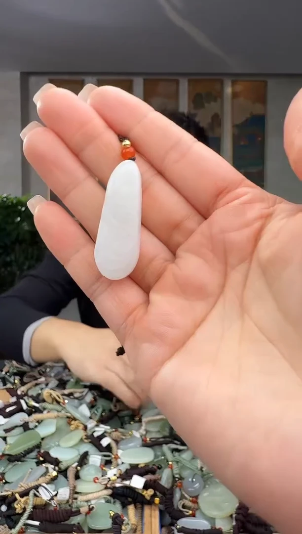 颈饰未镶嵌和田玉拍一发一多样性发货