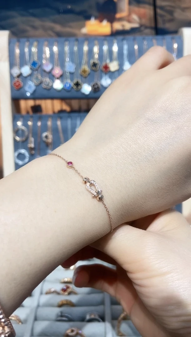 手链18K金镶嵌钻石钻石K玫