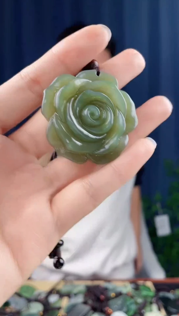 未镶嵌和田玉挂件拍一发一，多样性发货