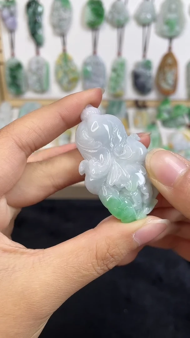 颈饰未镶嵌翡翠1