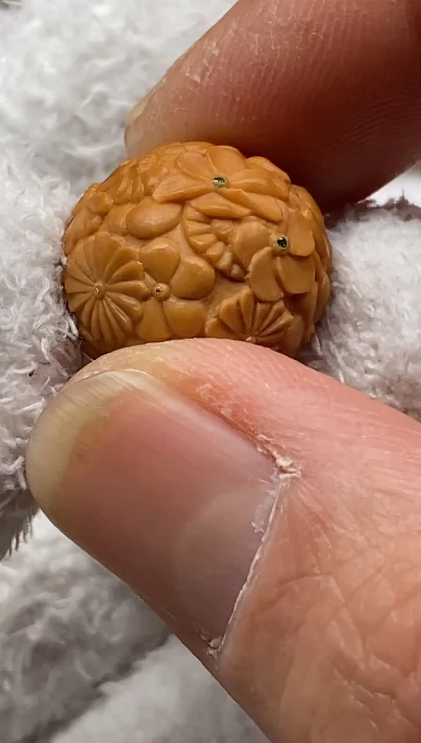 手串猴头核桃雨墨臻至  屁桃