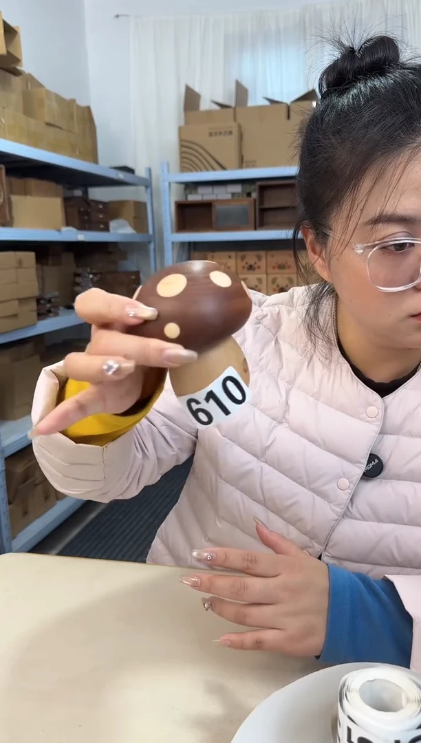 木610微瑕乌檀木小号蘑菇灯摆件