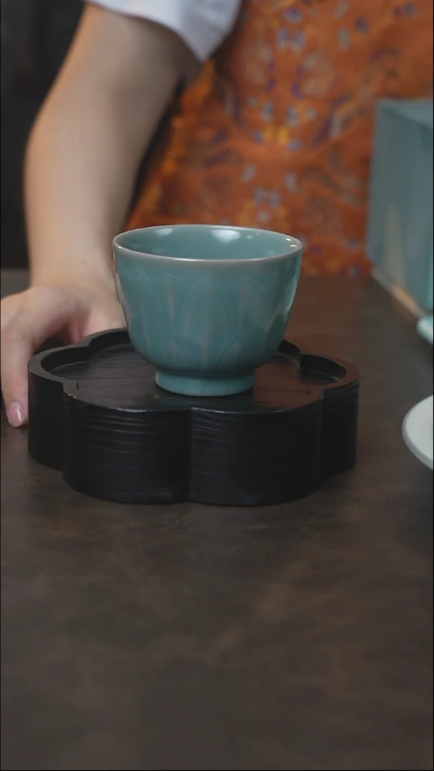 刻花莲瓣深腹杯 汝瓷 （拾汝）（天青）