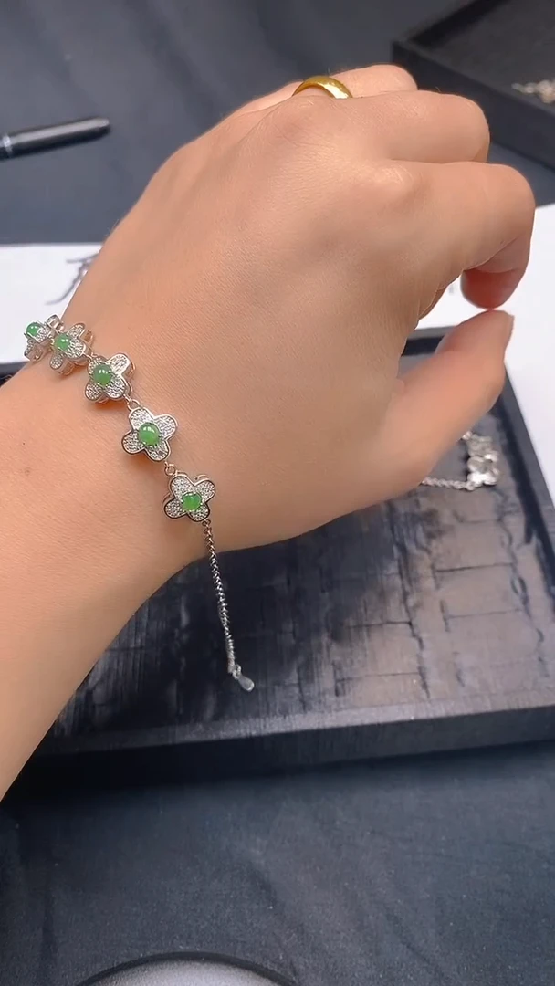 【闪购商品】翡翠手链未镶嵌天然A货玉石随机多样性发货