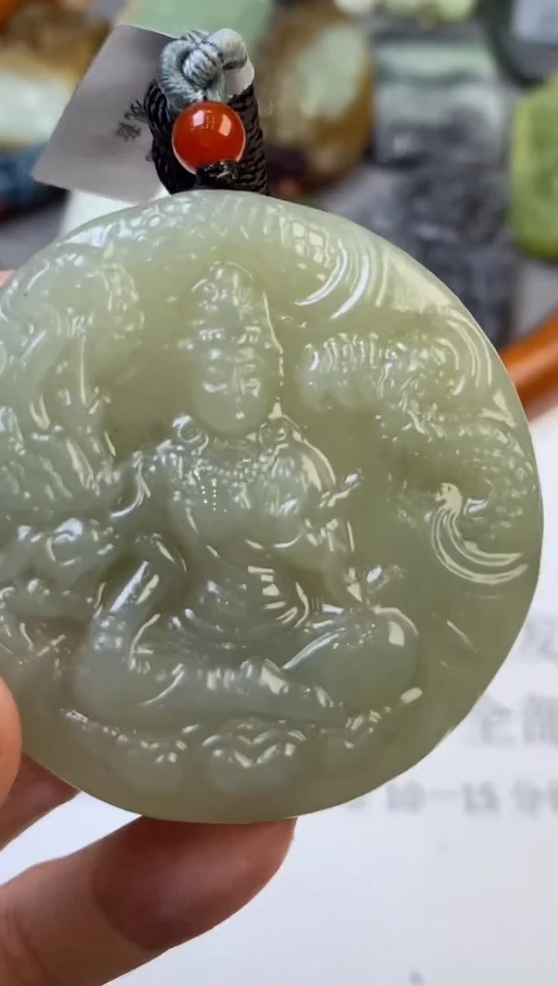 未镶嵌和田玉挂件303308       多人