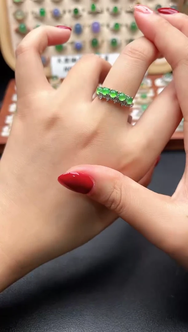 银S925镶嵌戒指翡翠一物一证一礼盒