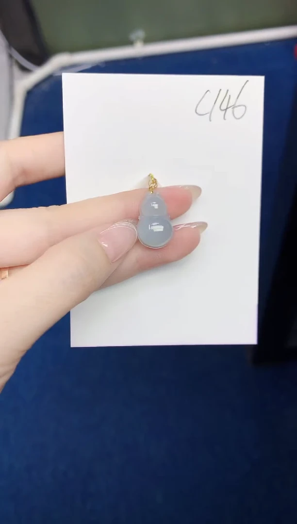 翡翠18K金镶嵌颈饰天然缅甸A货翡翠