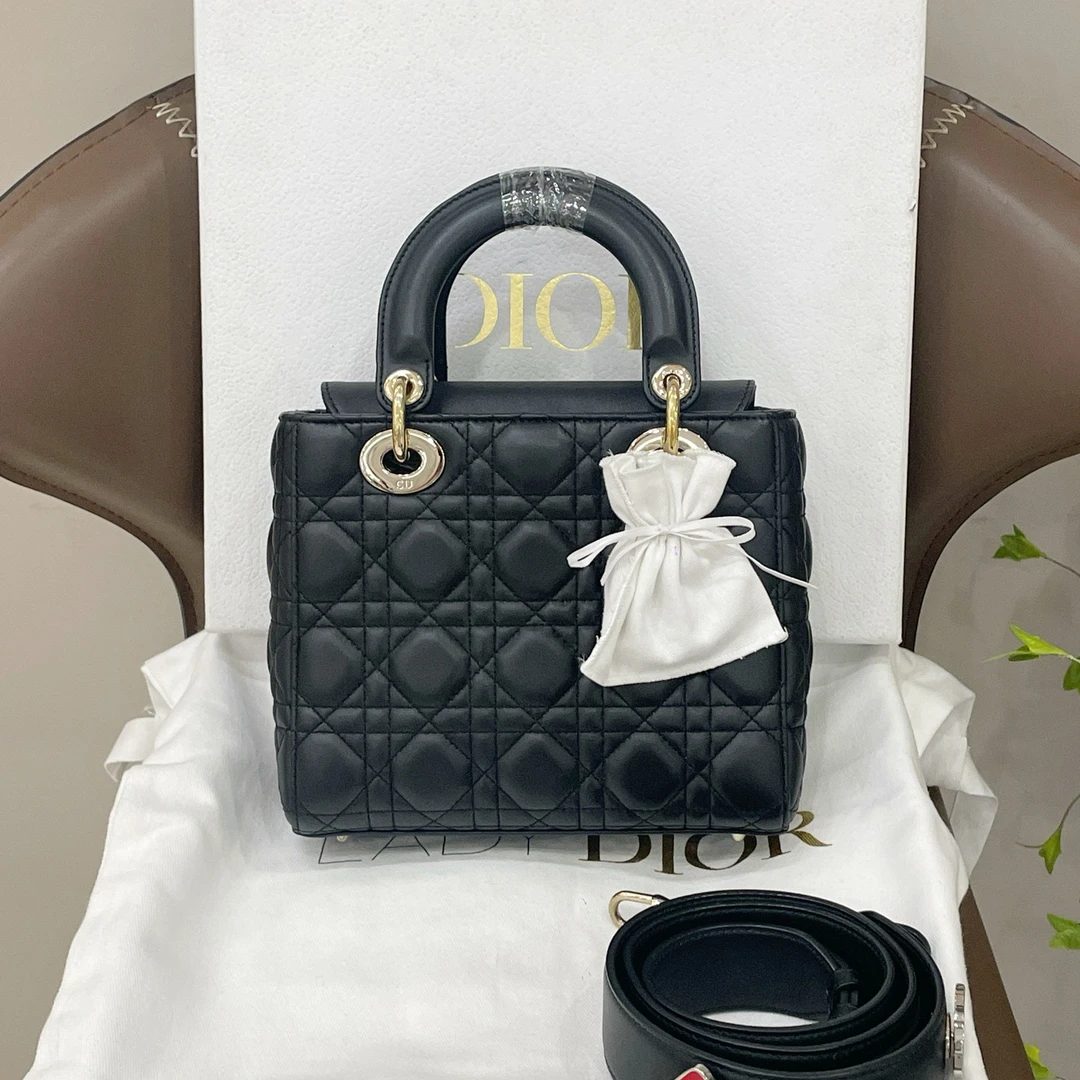 95新 DIOR/迪奥 lady 黑金 徽章肩带四格戴妃手提包