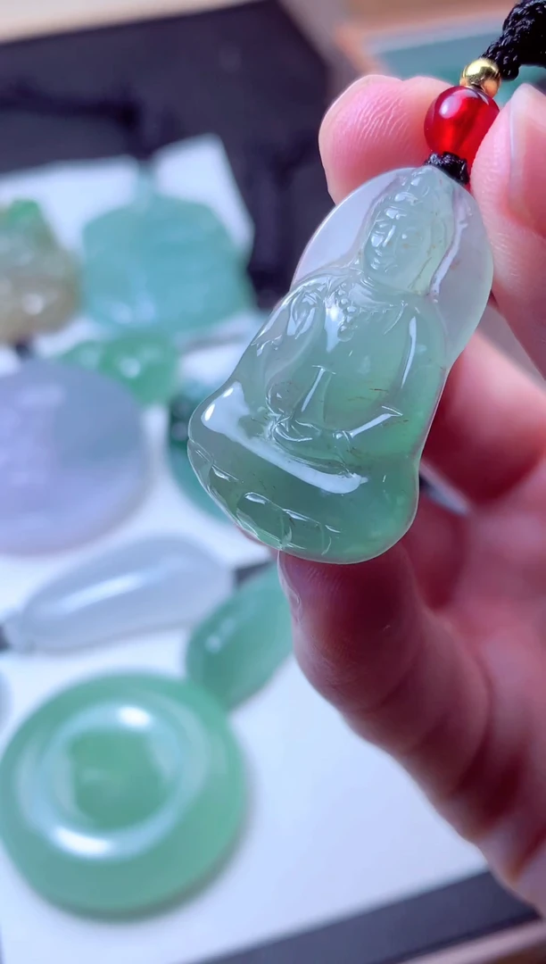 颈饰未镶嵌翡翠天然A货翡翠