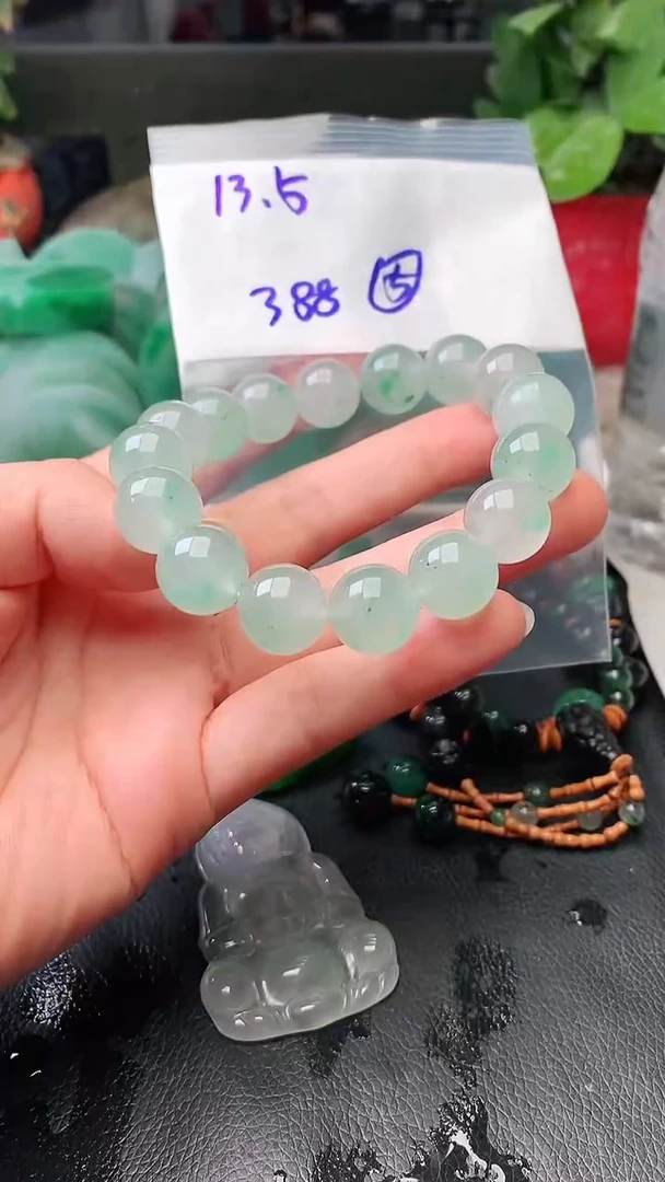 定制石英质玉（非洲翠）手串13.5mm