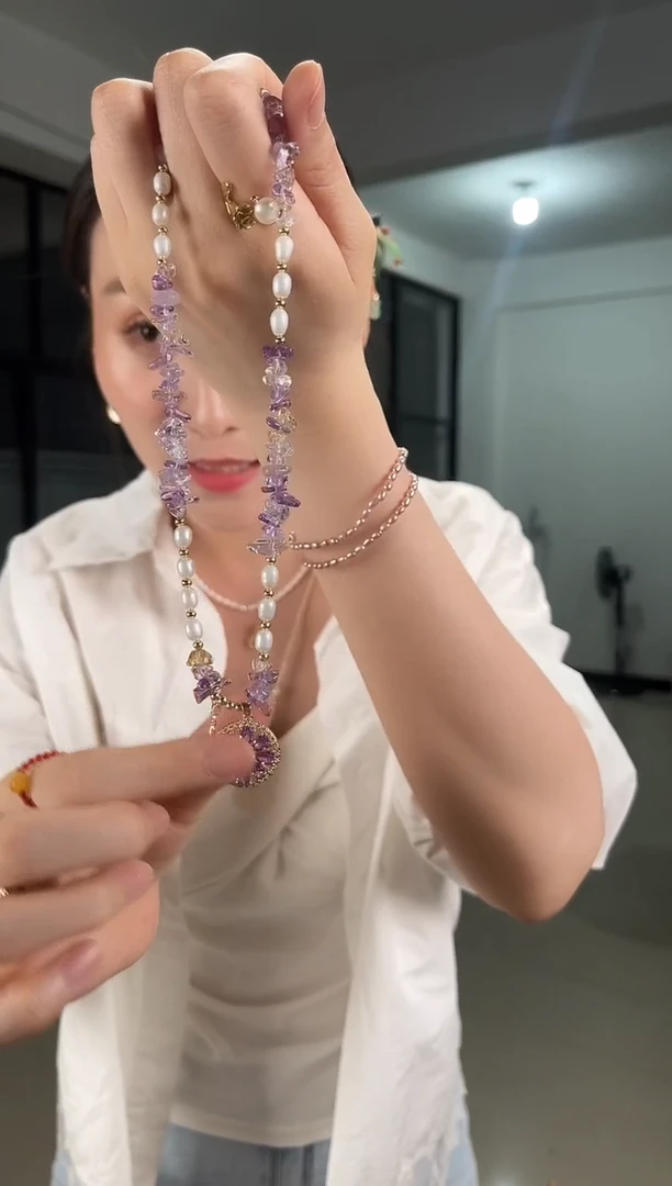 淡水珍珠合金颈饰紫月亮珍珠项链