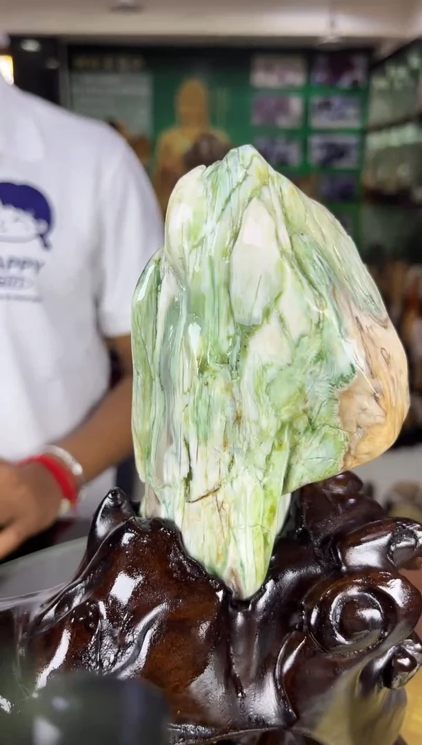 缅甸天然树化玉摆件