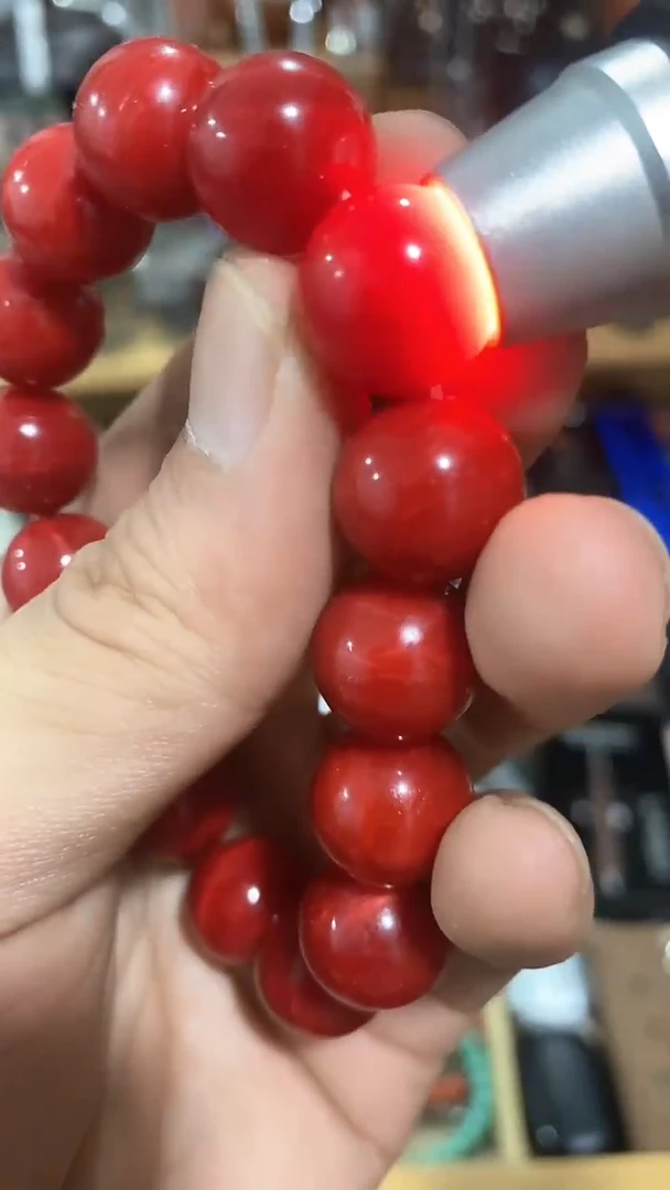 瓷片闪购商品  如图所示
