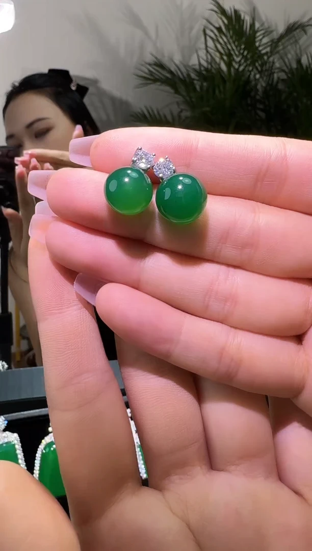 玛瑙/玉髓耳钉银S925镶嵌珠珠耳钉