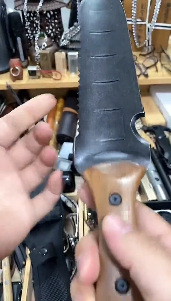 瓷片闪购商品  如图所示