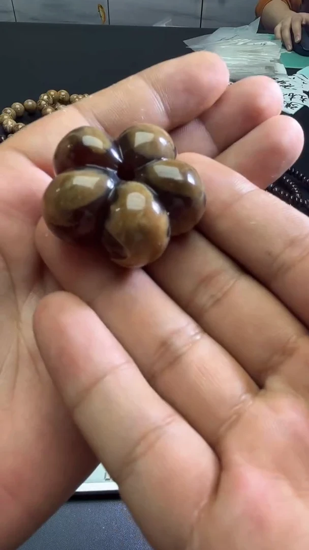 裸石琥珀未镶嵌39