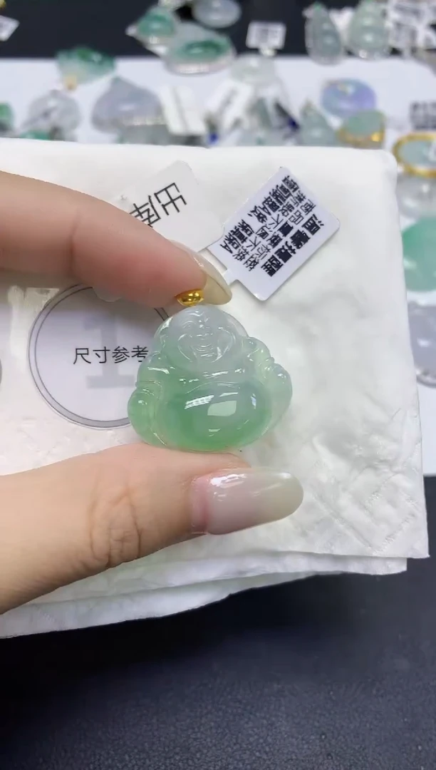 颈饰18K金镶嵌翡翠天然缅甸翡翠A货多样性发一件