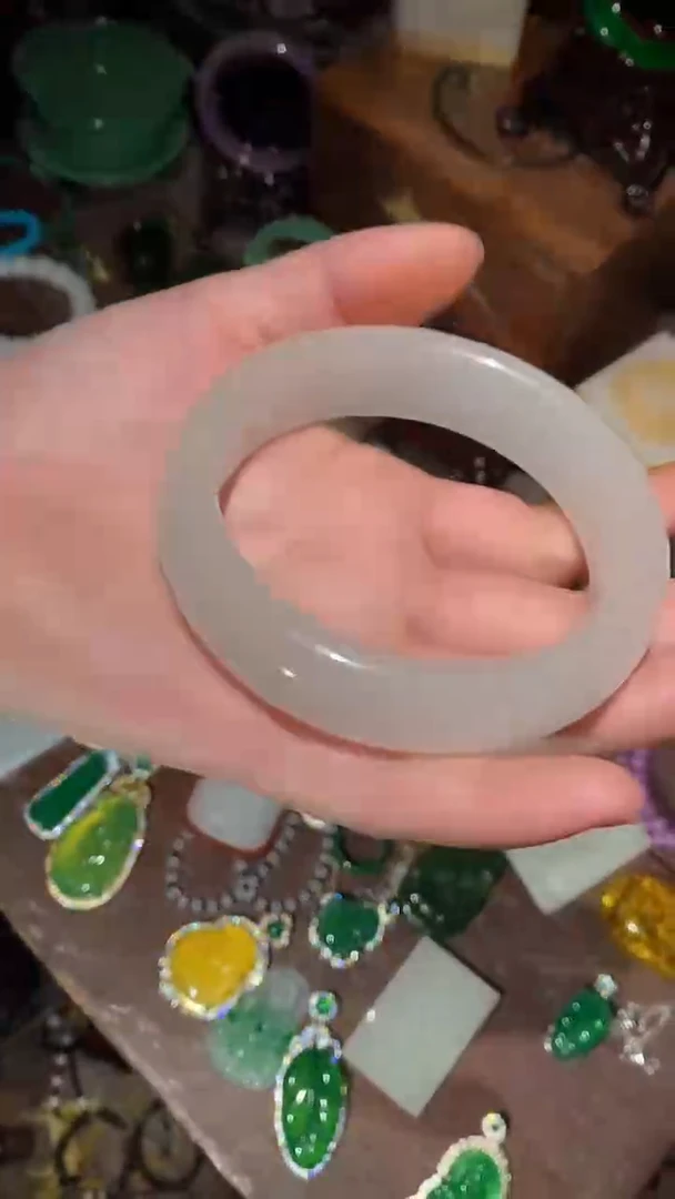 和田玉手镯未镶嵌永玉阁精品专属摆件