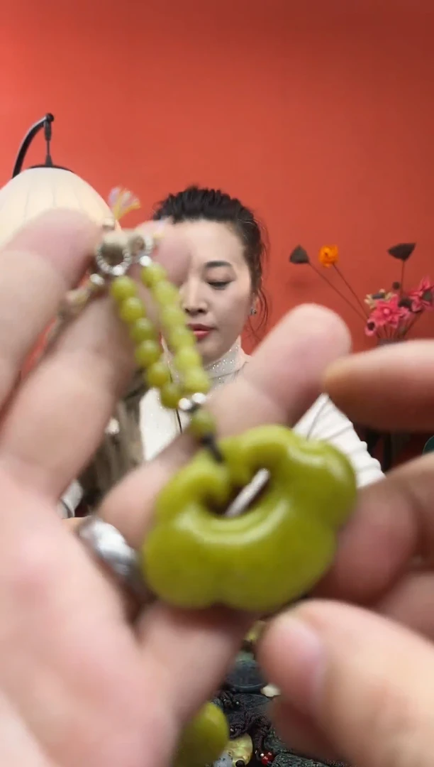 未镶嵌岫玉吊坠·