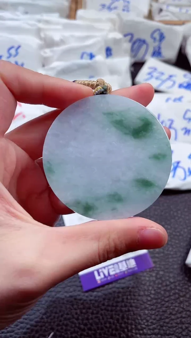 翡翠未镶嵌颈饰00005173