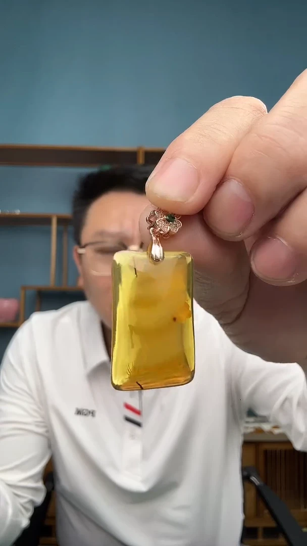 裸石琥珀未镶嵌20（有瑕介意勿拍）