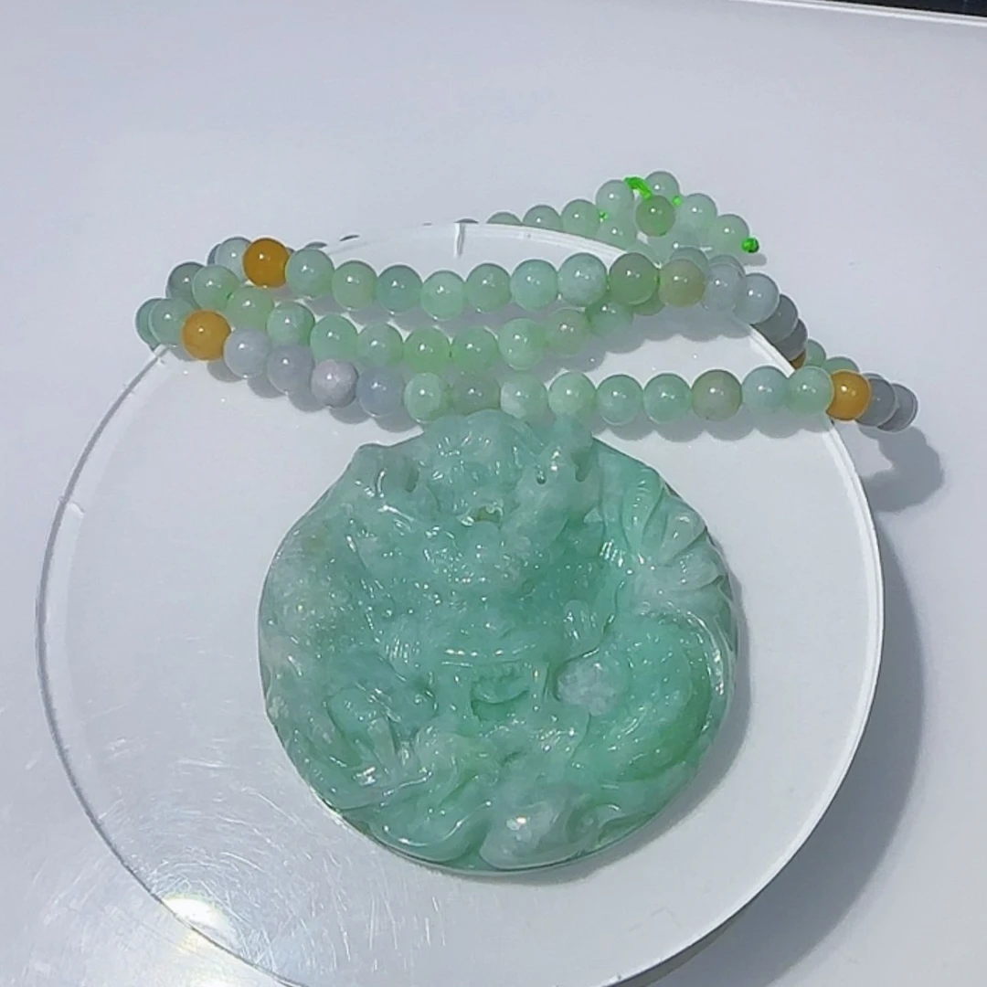 翡翠A货精品龙牌带珠链-XDS