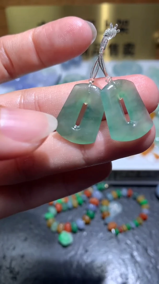 未镶嵌定制翡翠毛货