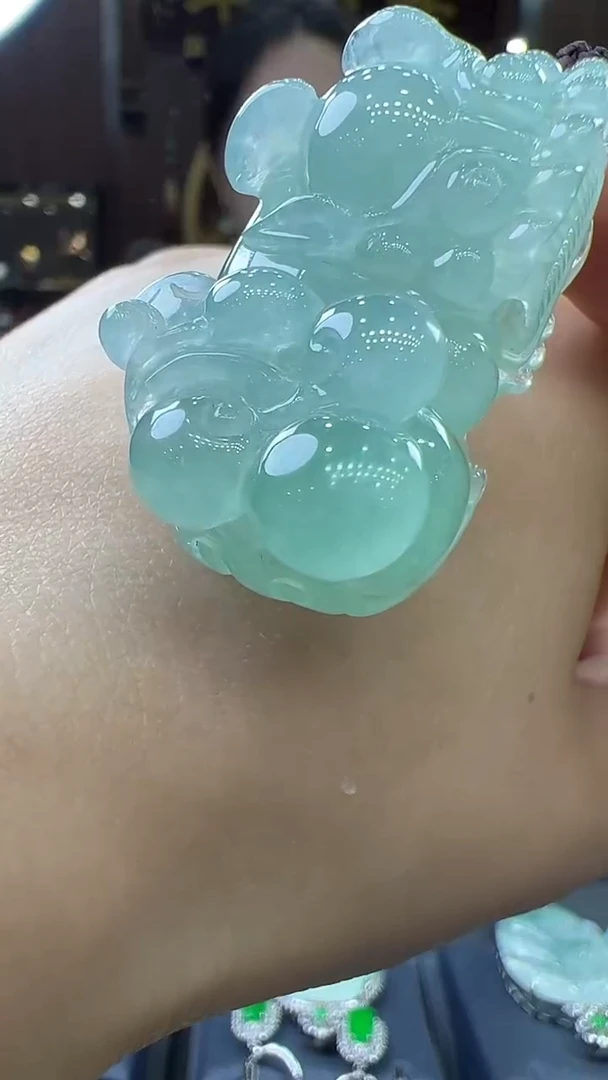 【闪购商品】翡翠挂件未镶嵌貔貅