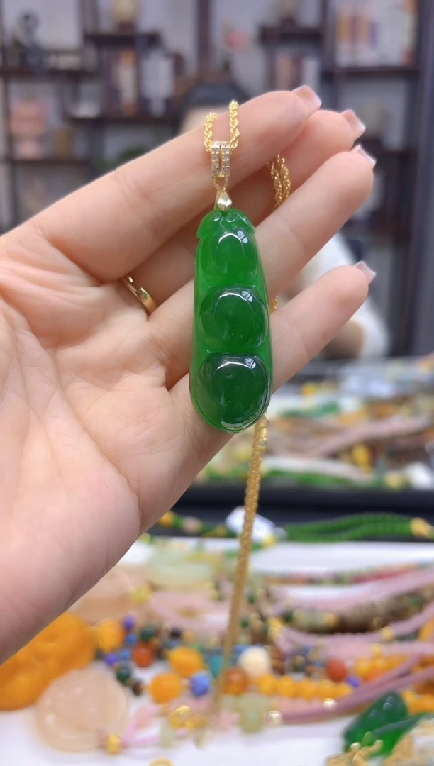 【闪购商品】翡翠吊坠(赠链)银S925镀金镶嵌D189